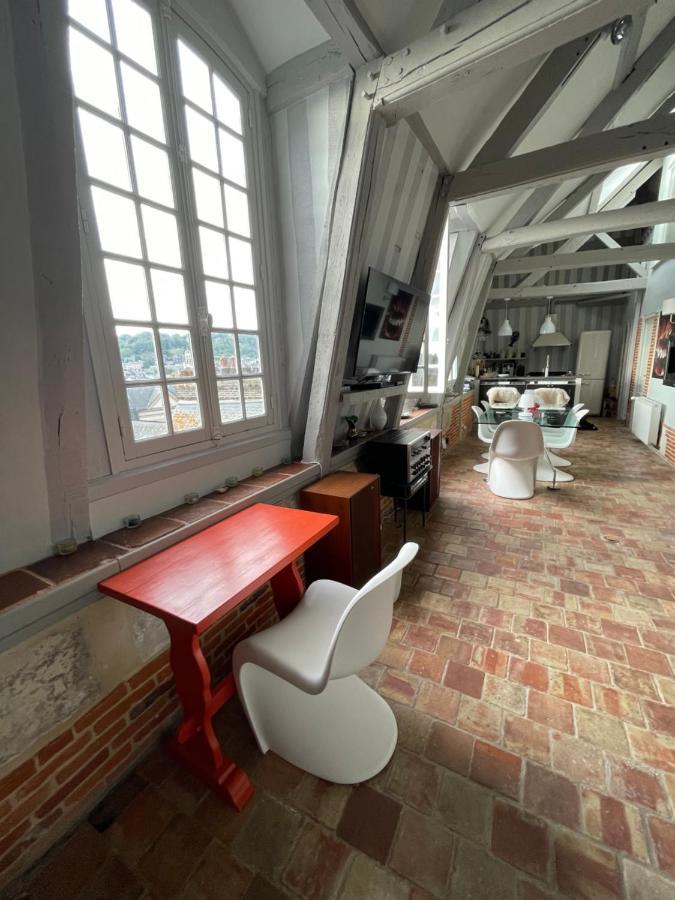 Le Loft Du Homard Bleu - Entre Ciel Et Mer - Free Parking 500M Honfleur Exteriör bild